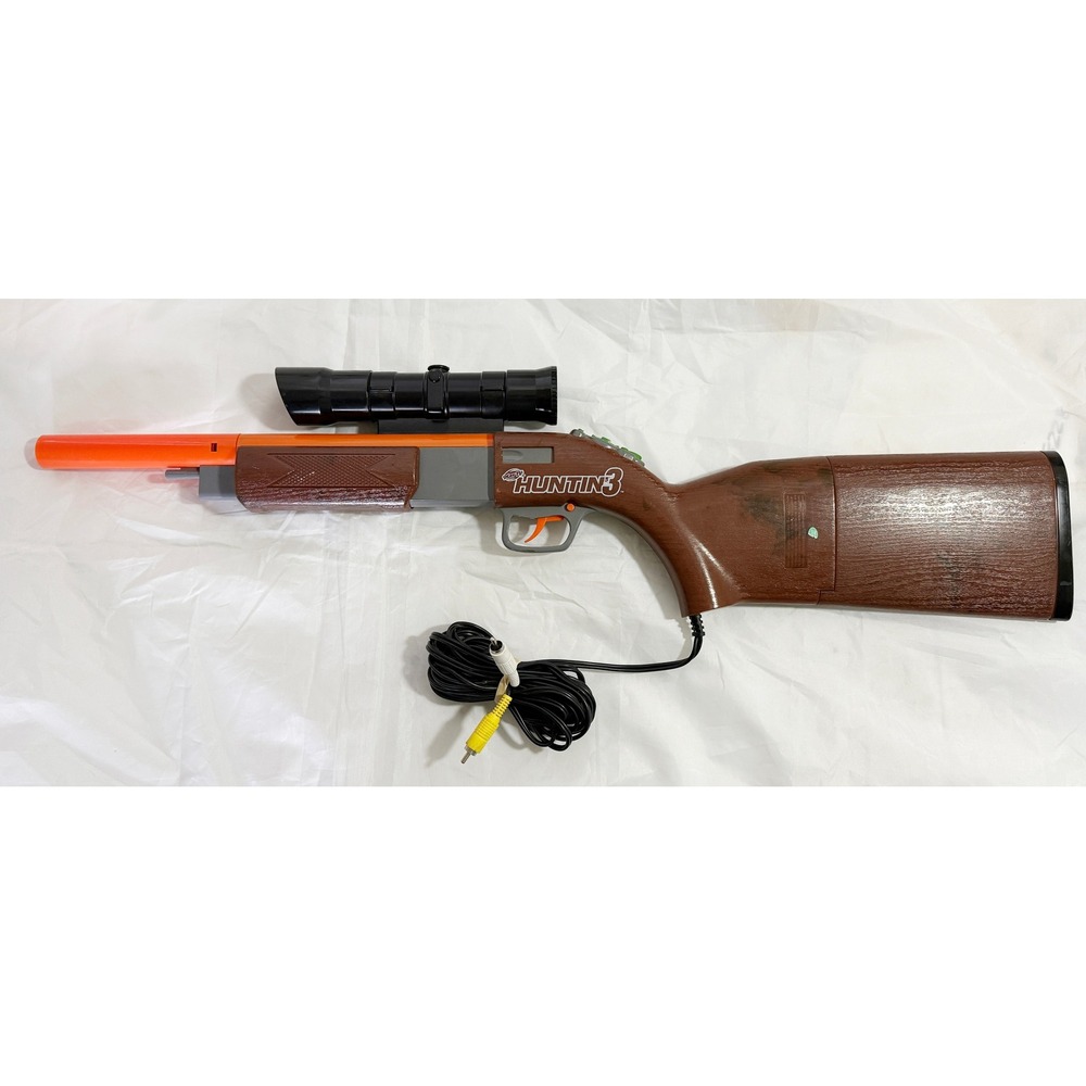 Radica Play TV Huntin' 3 2005 Plug N Play Rifle, Scope, Barrel‎